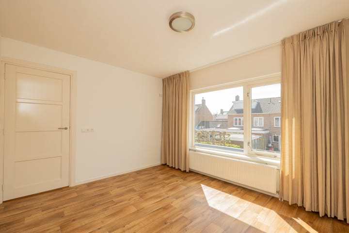 Foto 16 van Dr Schaepmanlaan 11