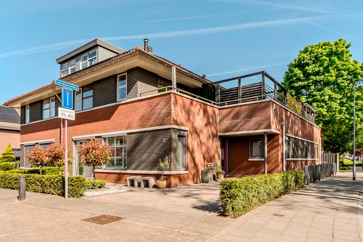 van Meerveltweg 2