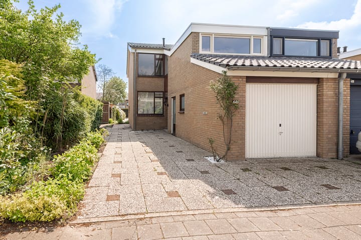 Foto 2 van Debussystraat 19