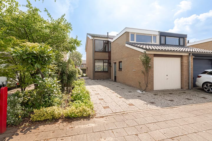 Foto 7 van Debussystraat 19