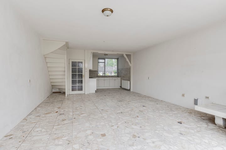 Foto 11 van Debussystraat 19