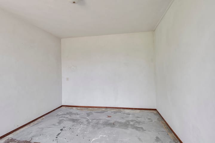 Foto 32 van Debussystraat 19