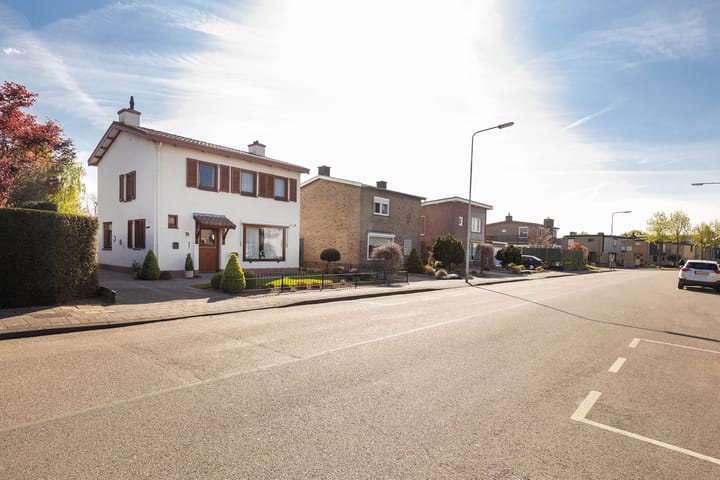 Photo 8 of Dross J van Kesselstraat 71