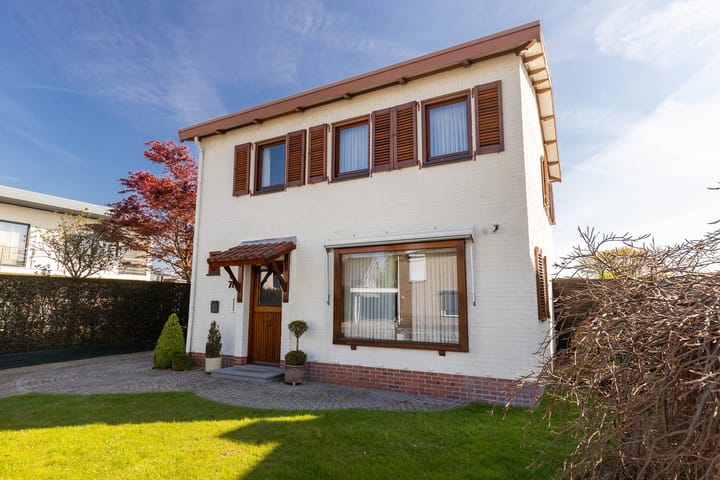 Photo 11 of Dross J van Kesselstraat 71