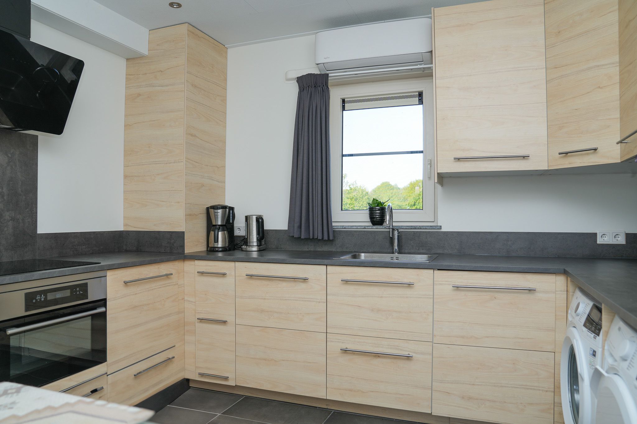 Photo 51 of Eindsestraat 41