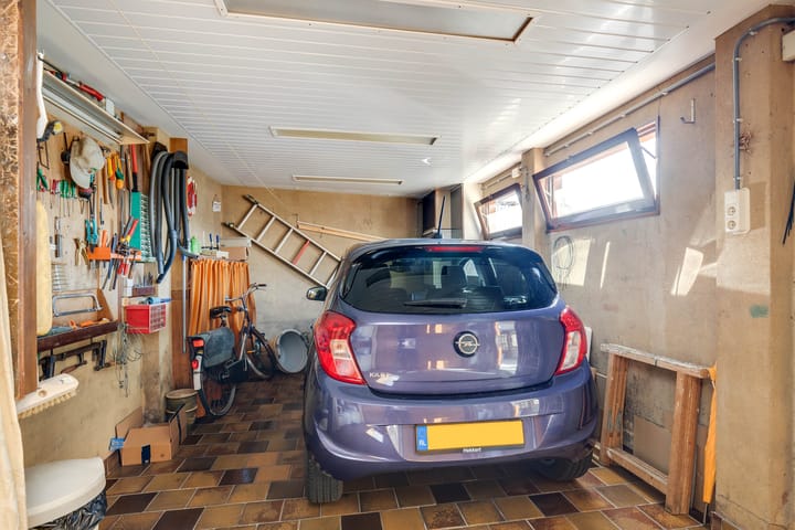 Photo 39 of Dross J van Kesselstraat 71