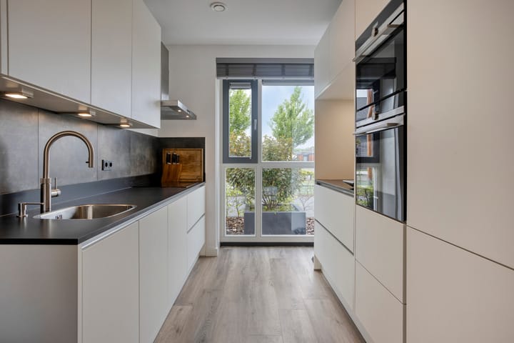 Foto 3 van Zonnebloem 47