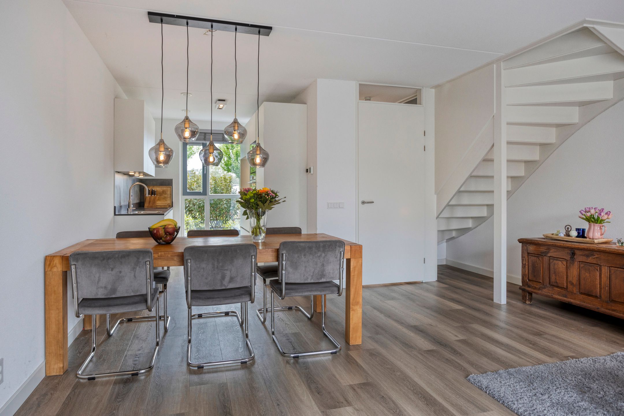 Foto 6 van Zonnebloem 47