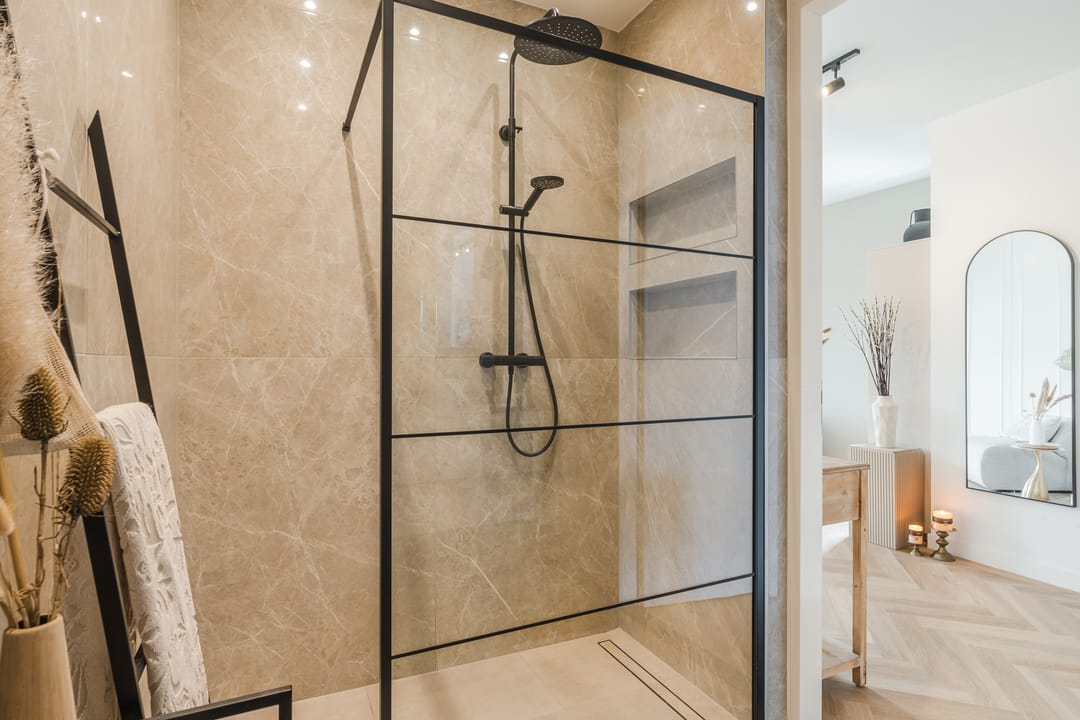 Photo 17 of Gashouder 27