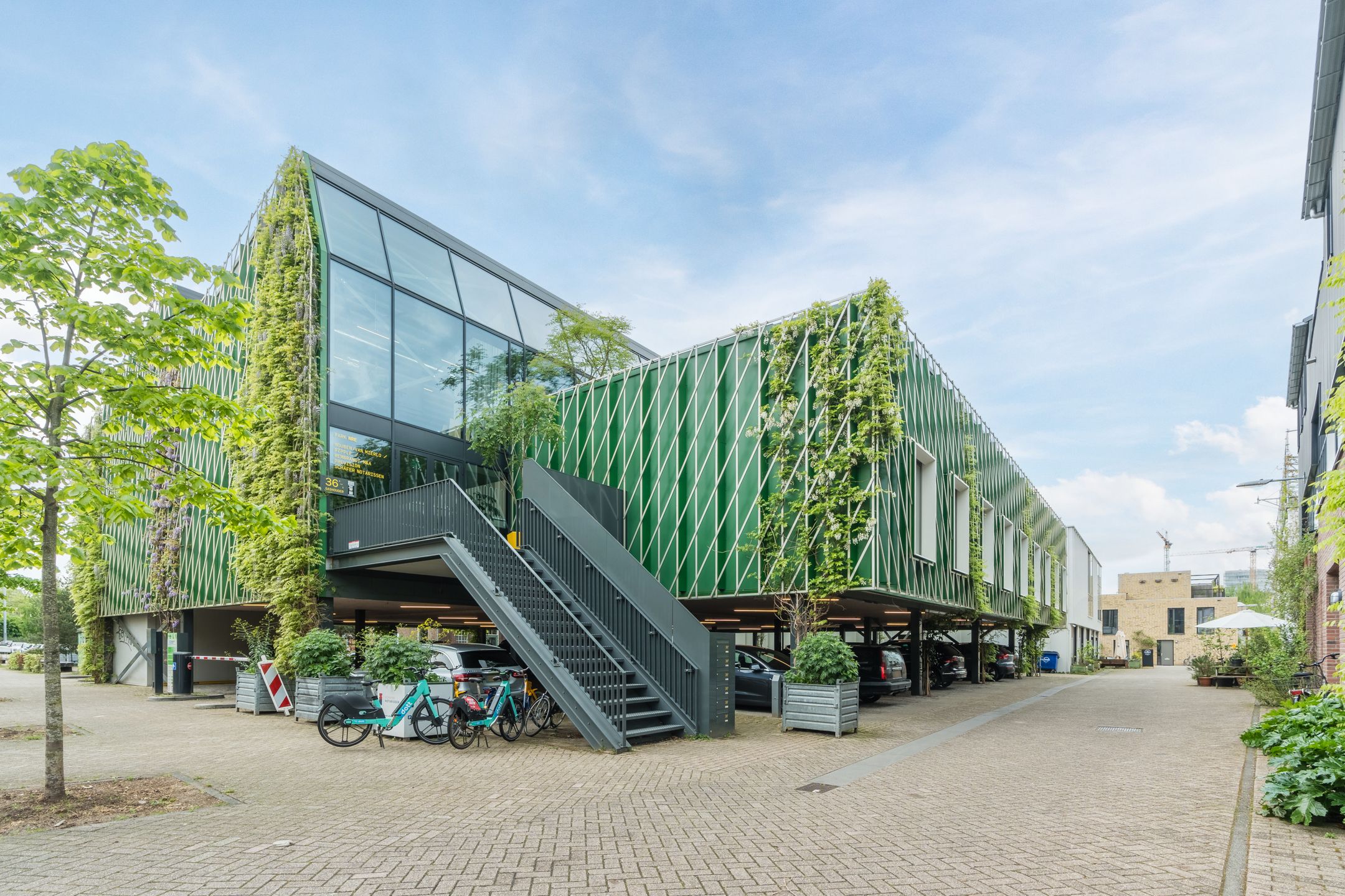 Photo 33 of Gashouder 27