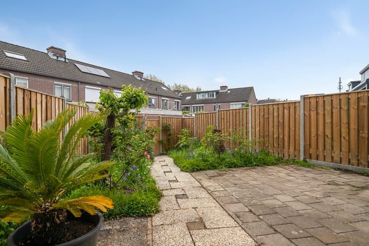 Photo 4 of Steenkamplaan 43