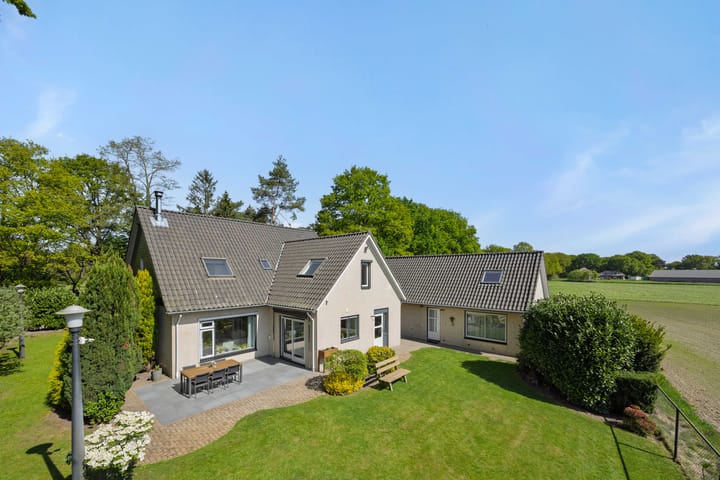 Foto 53 van Vosbergstraat 8