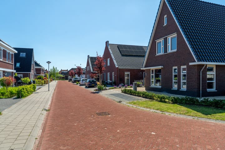 Foto 43 van de Weerstallen 13