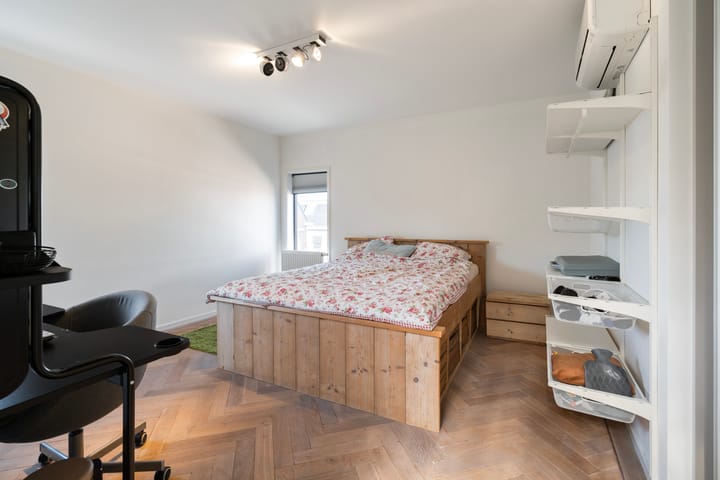 Foto 35 van Sint Bonifaciusstraat 13-A