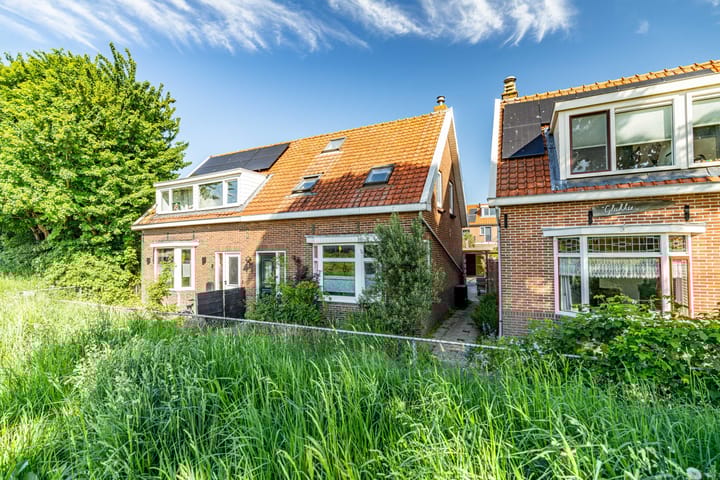 Foto 1 van Kerkweg 7