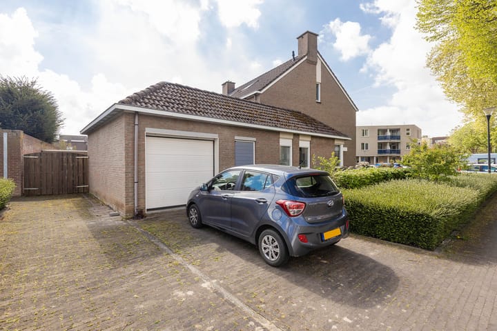 Foto 4 van Raadhuispark 8