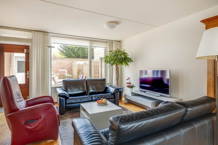 Foto 15 van Raadhuispark 8