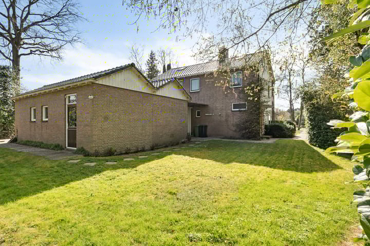 Foto 41 van Burg. J.G. Legroweg 12