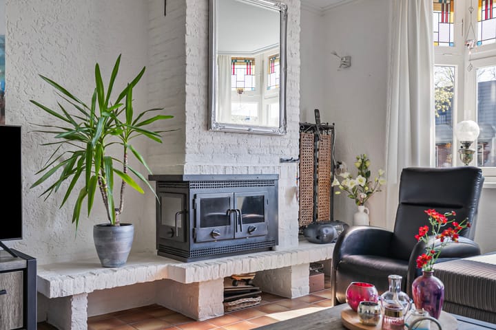 Photo 10 of Wilhelminastraat 34