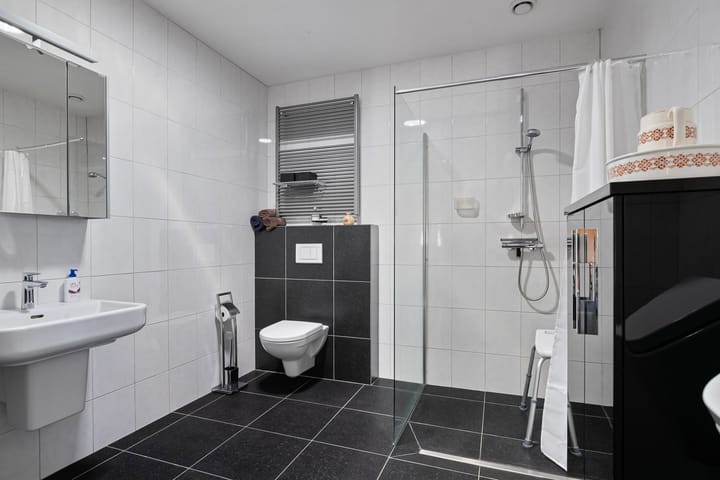 Photo 20 of Wilhelminastraat 34