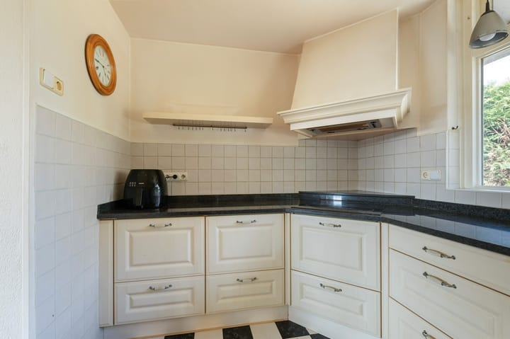 Foto 16 van Burgemeester Wilhelmweg 7