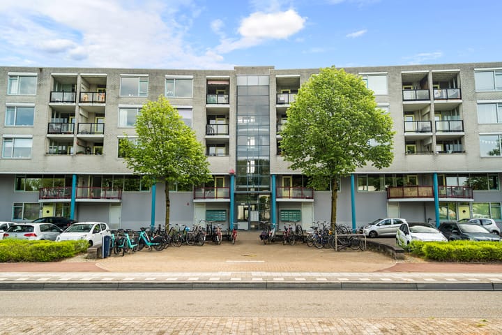 Photo 1 of Aartsbisschop Romerostraat 349