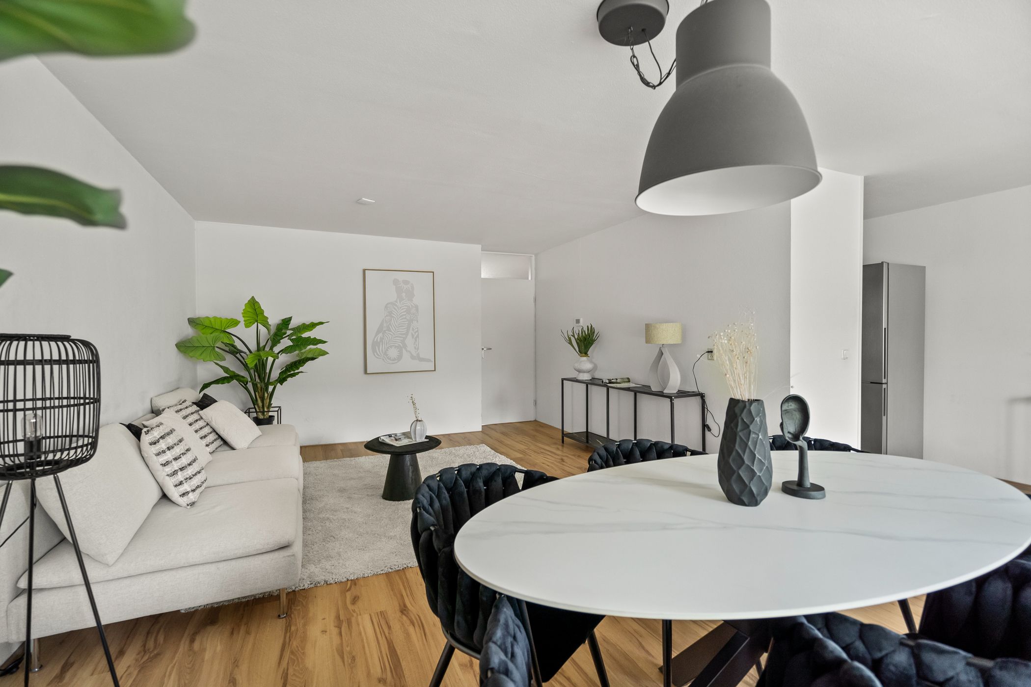 Foto 12 van Aartsbisschop Romerostraat 349