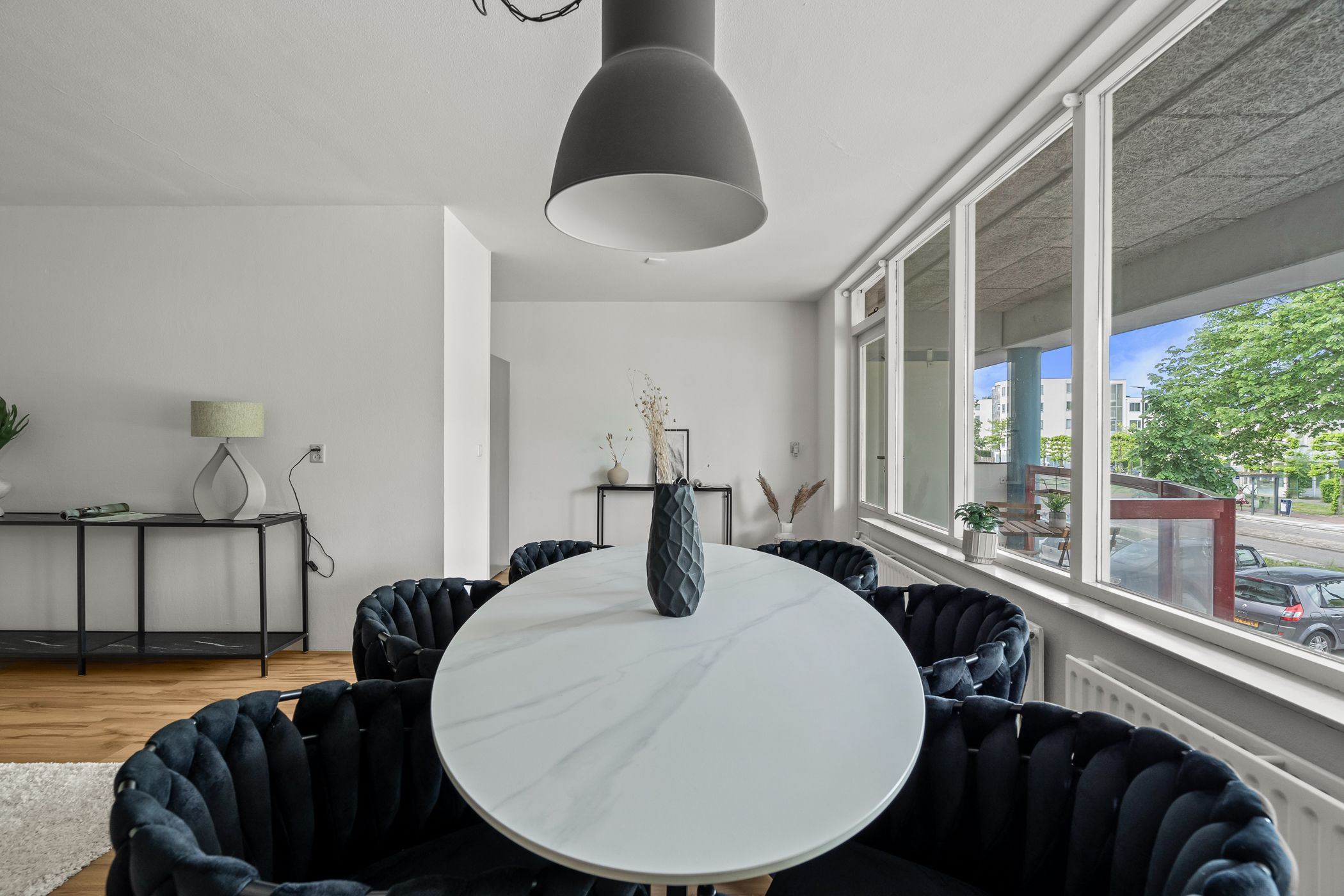 Foto 15 van Aartsbisschop Romerostraat 349