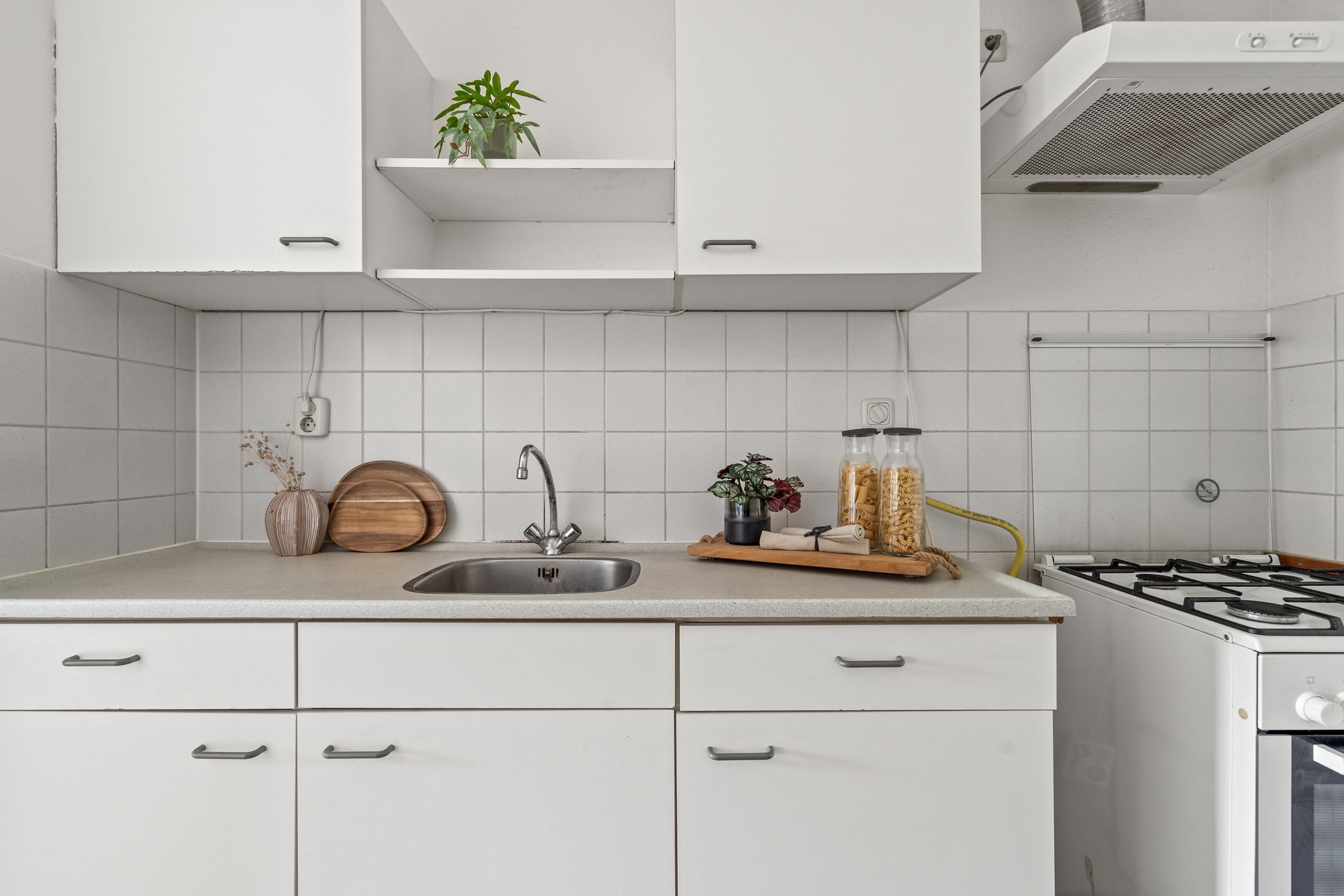 Foto 18 van Aartsbisschop Romerostraat 349