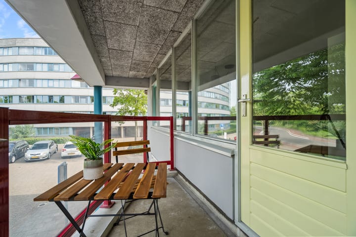 Photo 21 of Aartsbisschop Romerostraat 349