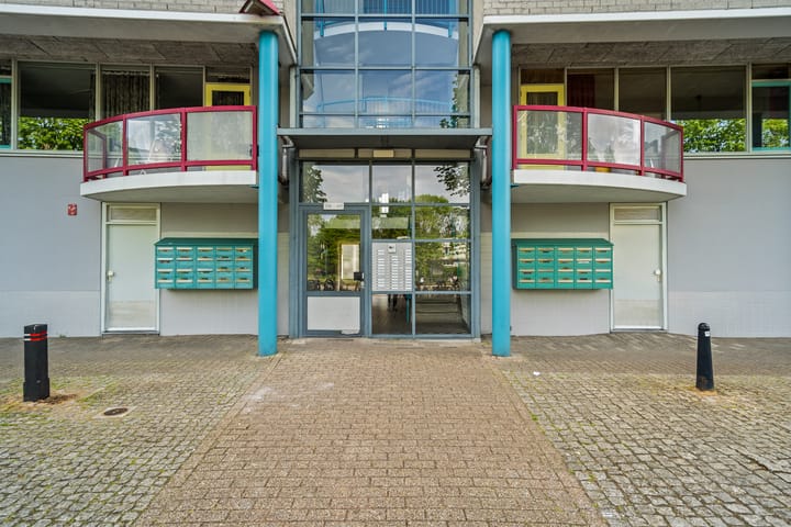 Photo 39 of Aartsbisschop Romerostraat 349