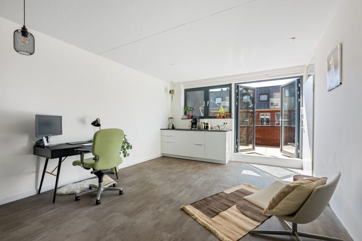 Foto 33 van De Ruyterstraat 22