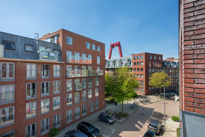 Foto 42 van De Ruyterstraat 22