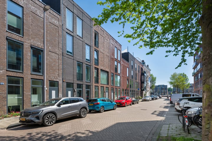 Foto 46 van De Ruyterstraat 22
