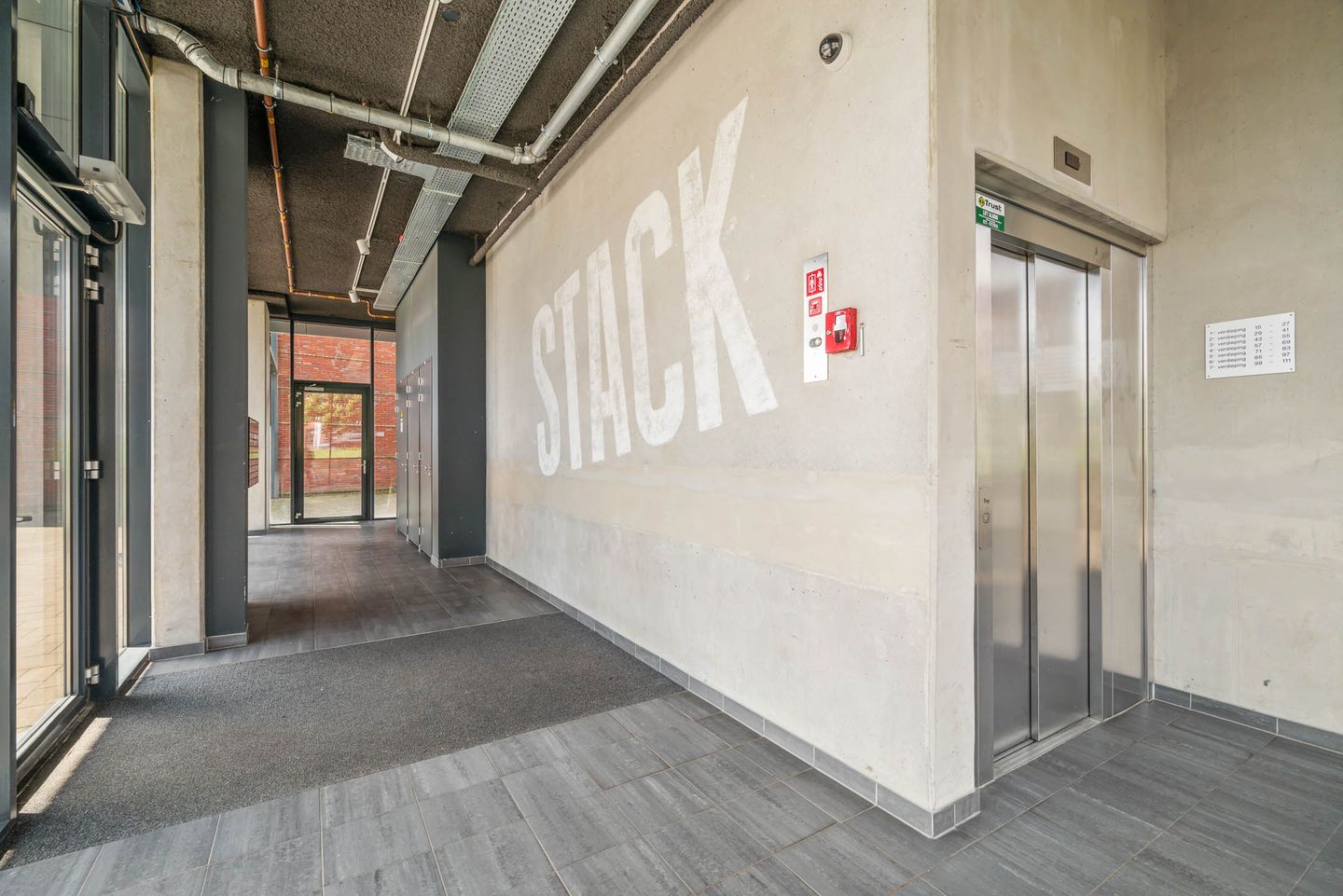 Photo 10 of Pieter van Musschenbroekstraat 103