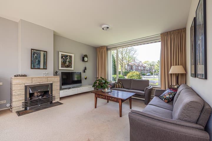 Photo 14 of Burggravenlaan 38