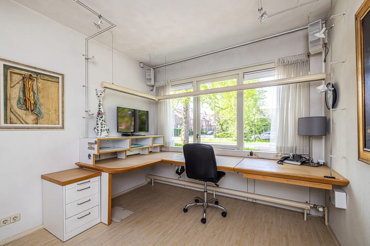 Photo 11 of Burggravenlaan 38