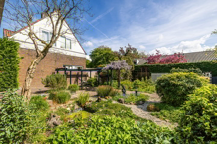 Photo 24 of Burggravenlaan 38