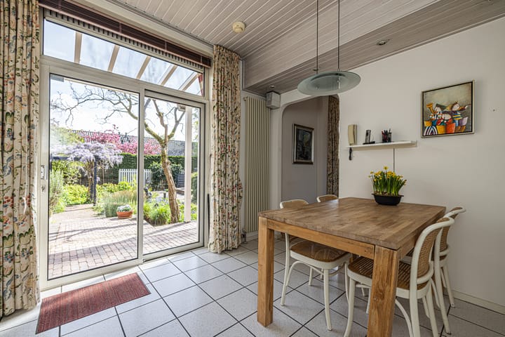 Photo 35 of Burggravenlaan 38