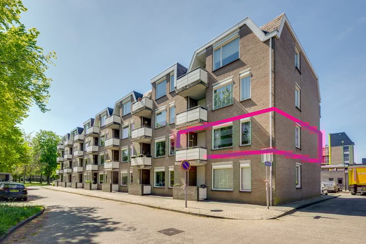 Photo 1 of Majoraan 27