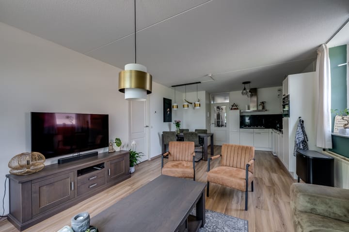 Photo 17 of Majoraan 27