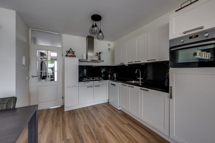 Photo 23 of Majoraan 27