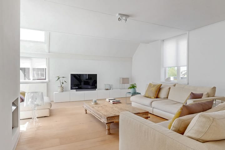 Photo 7 of Vromade 33