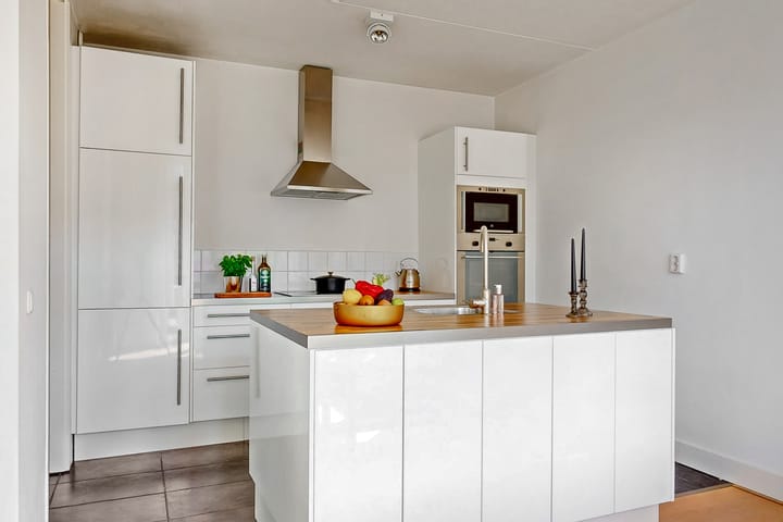 Photo 14 of Vromade 33