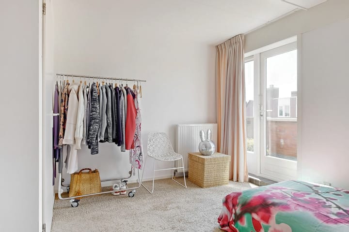 Photo 27 of Vromade 33