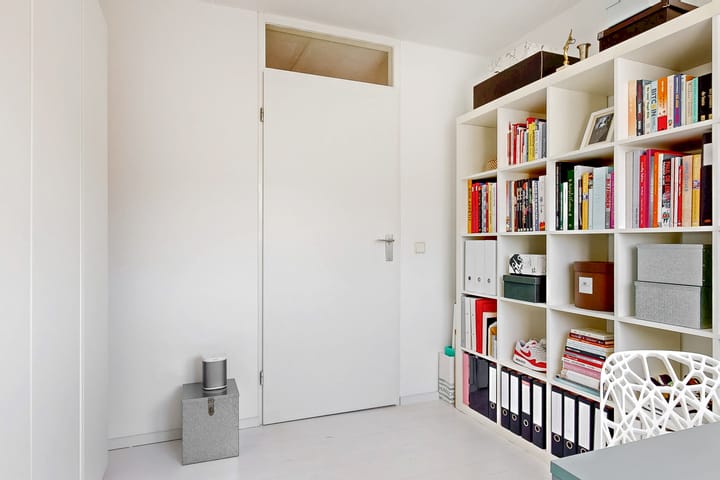 Photo 31 of Vromade 33