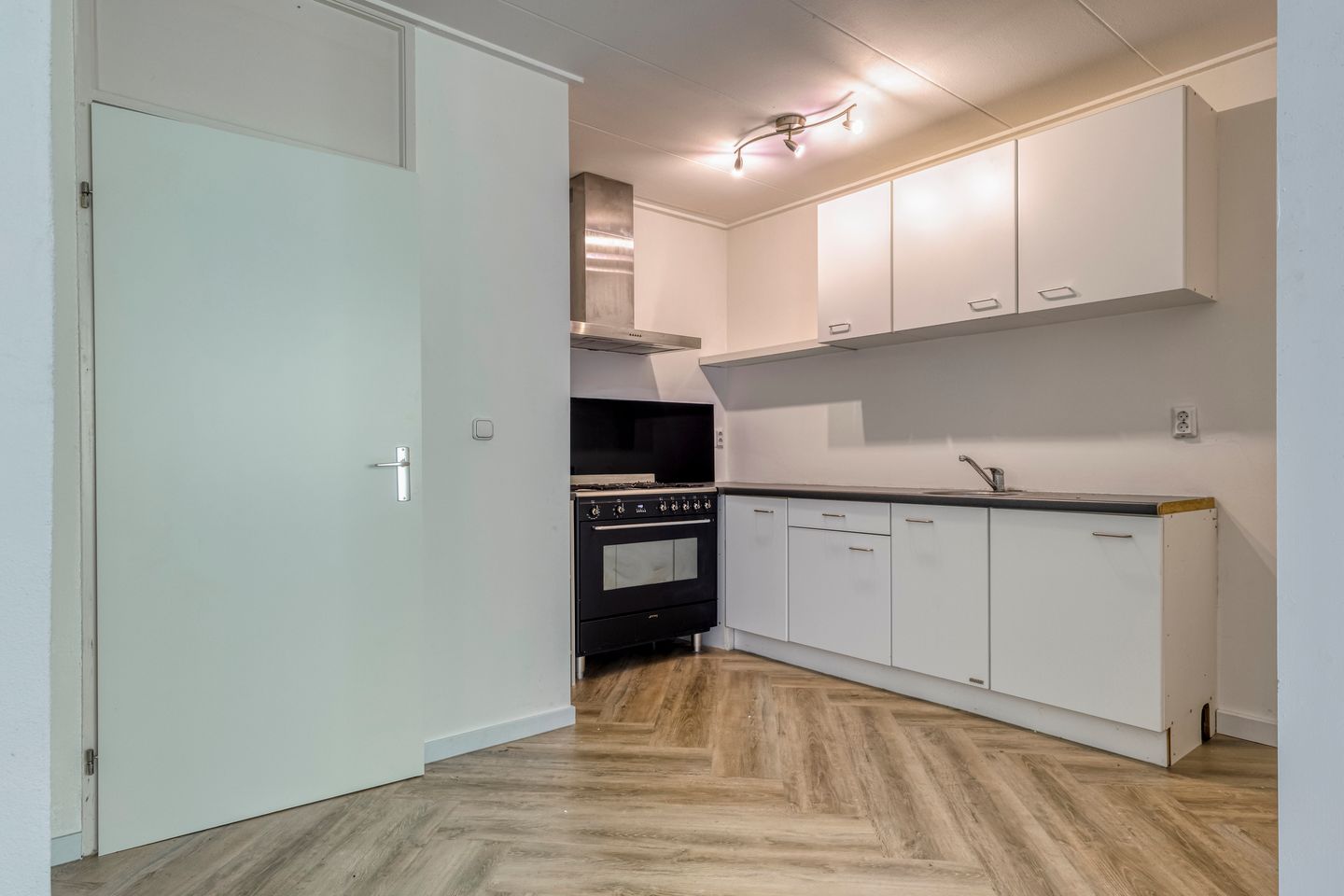 Photo 14 of Oude-Molenstraat 15