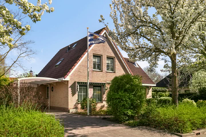 Anna van Egmondlaan 4