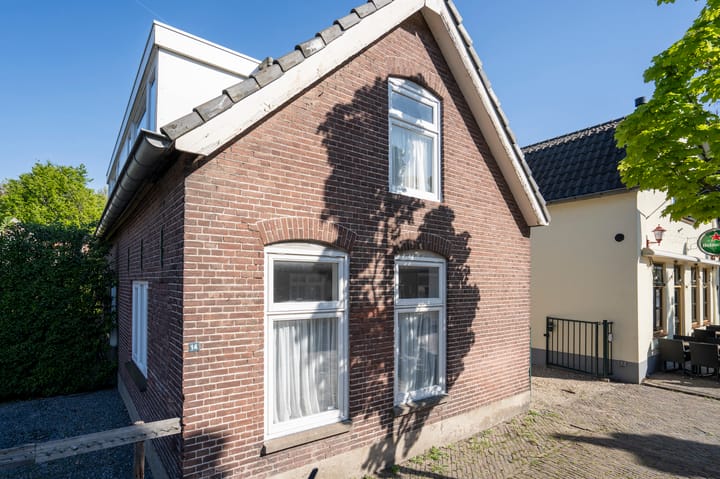 Photo 8 of Torenstraat 14