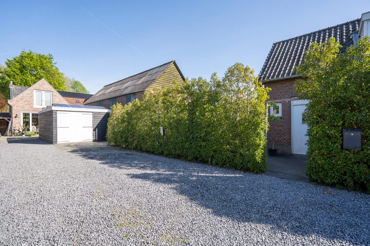 Photo 39 of Torenstraat 14